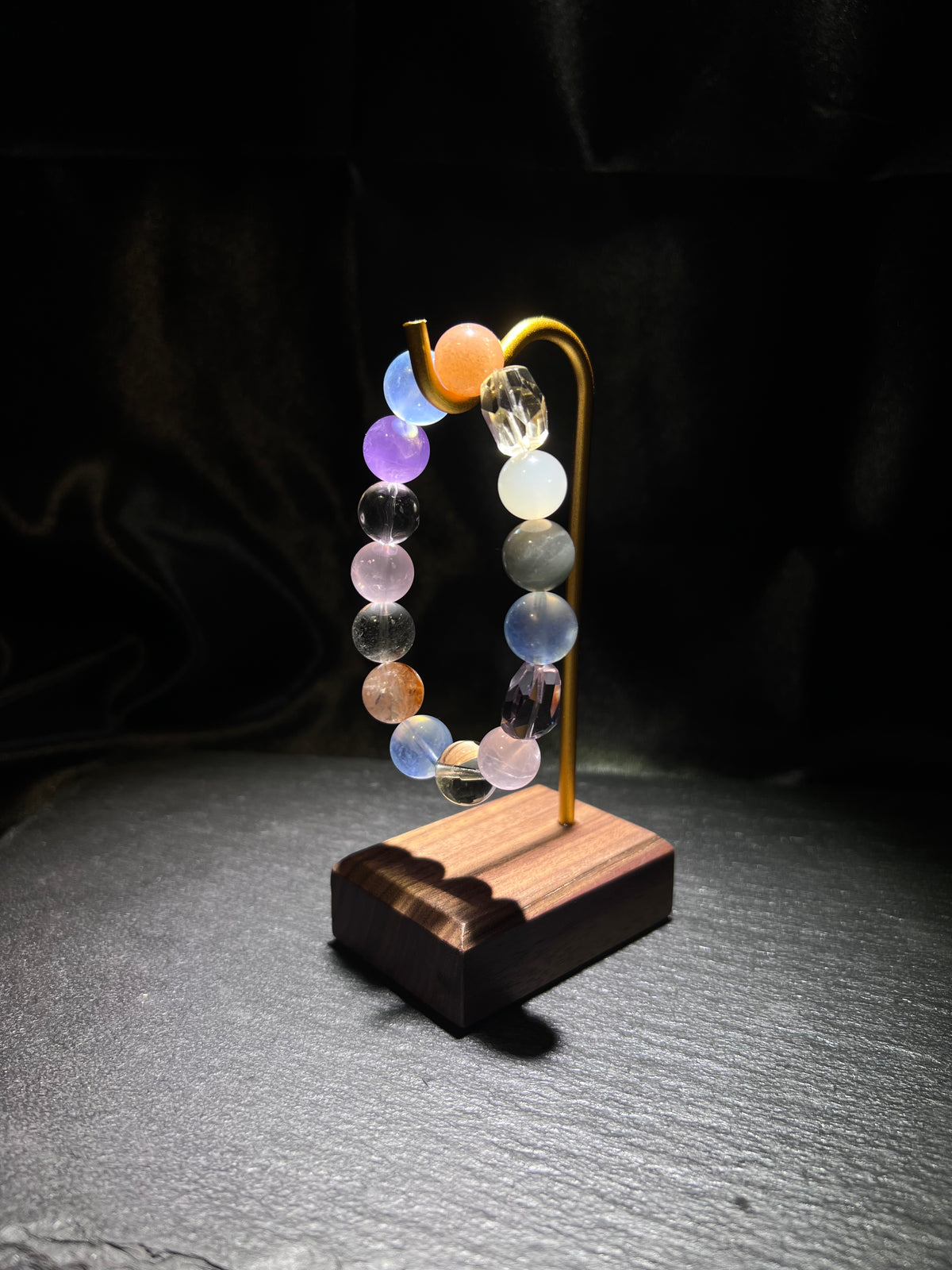 Amethyst & Aquamarine Bracelet – close-up detail of natural crystal